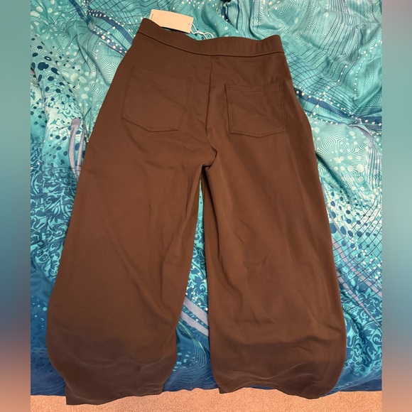 Olive Green Halara Pants (brand new) - Picture 2 of 4